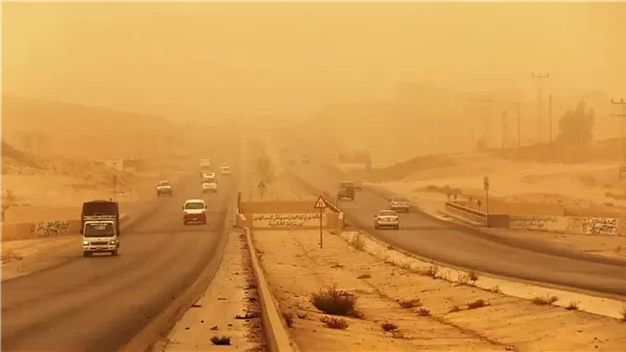 رياح مثيرة للرمال والأتربة تضرب المناطق غداً